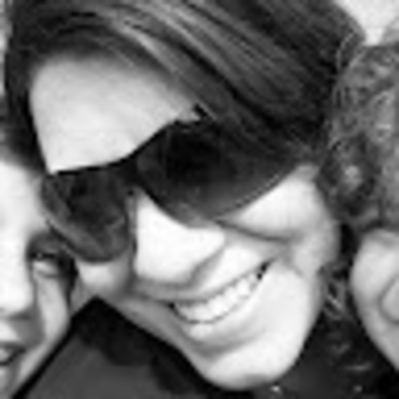 Meet your Posher, Cinthia - Picture 1 of 1